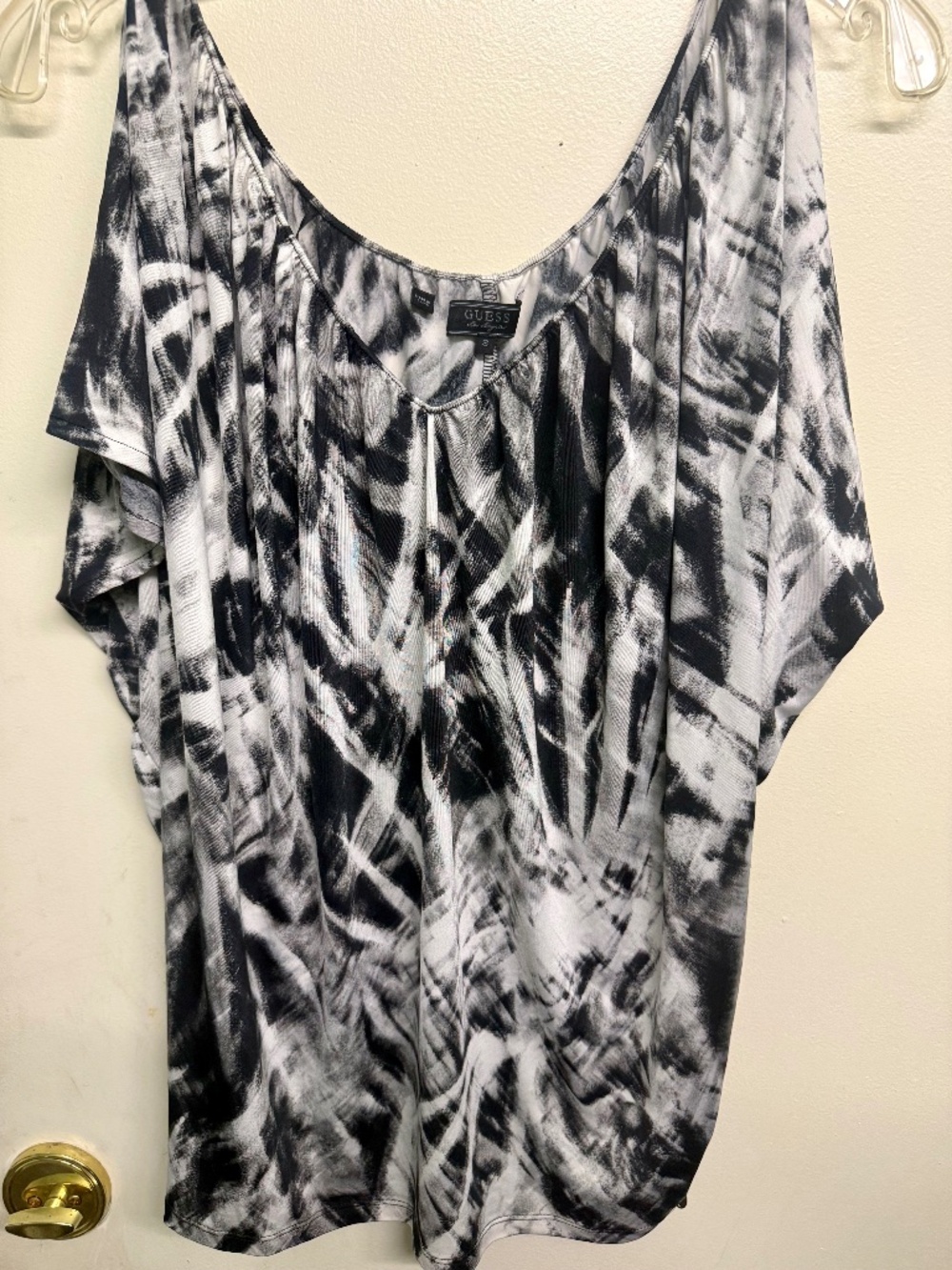 GUESS Black & White Cutout Sleeve Blouse